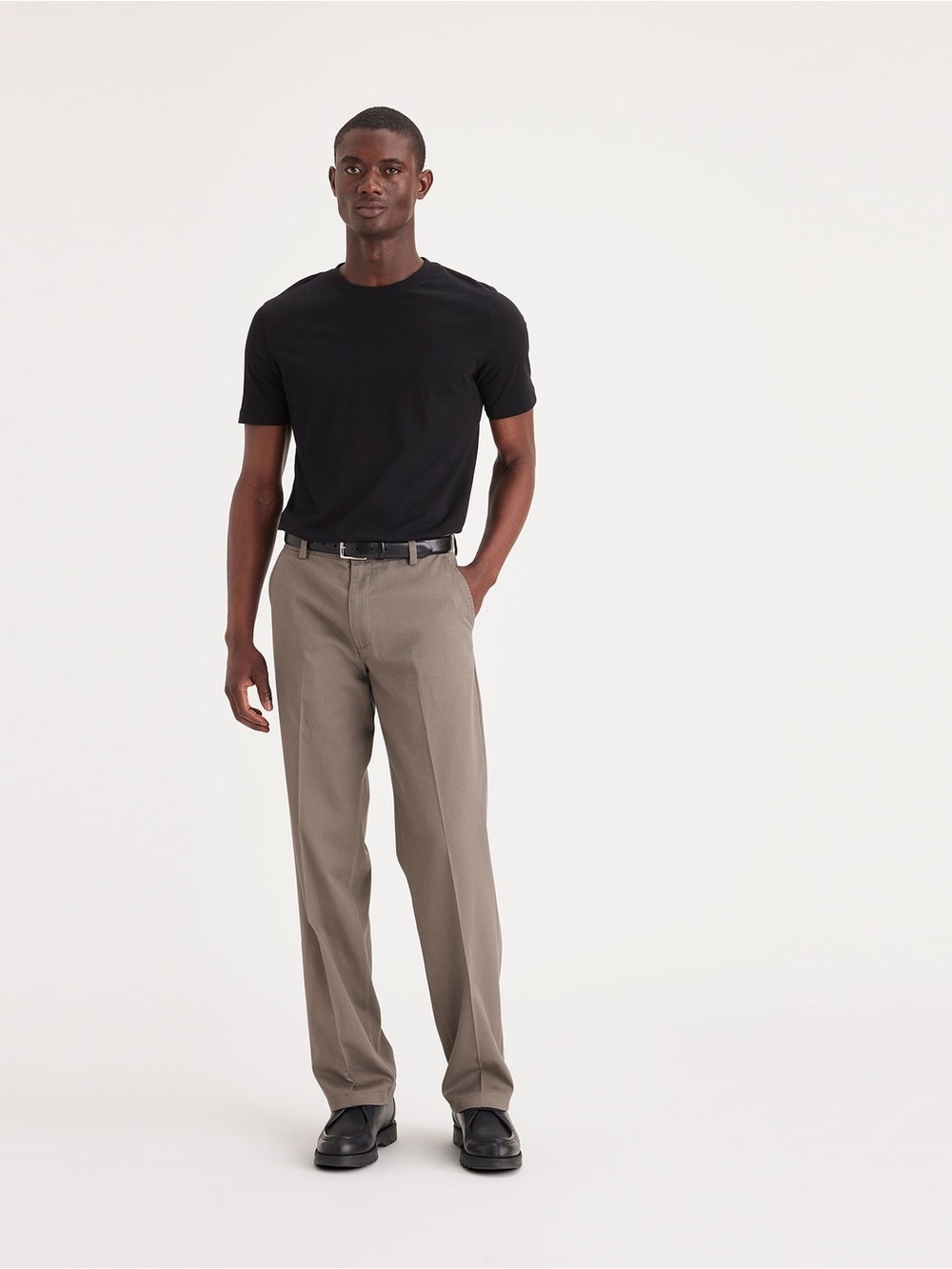 Dockers Men’s Classic Fit Straight-Leg Pants in Taupe. 36x29